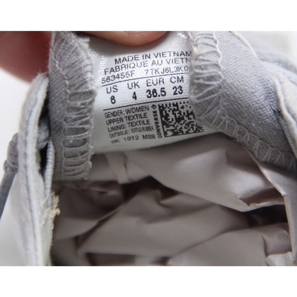 Converse Taylor Shoreline Shoes Womens Size 6 Slip On Light Gray Canvas 563455F - Picture 7 of 7